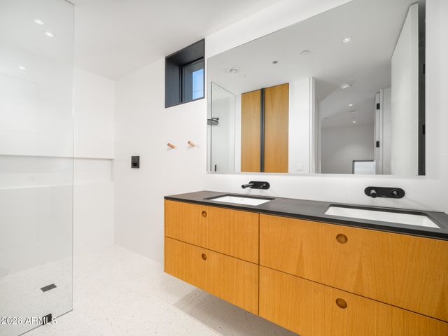 1740 E OCOTILLO Road 1, Phoenix, AZ 85016