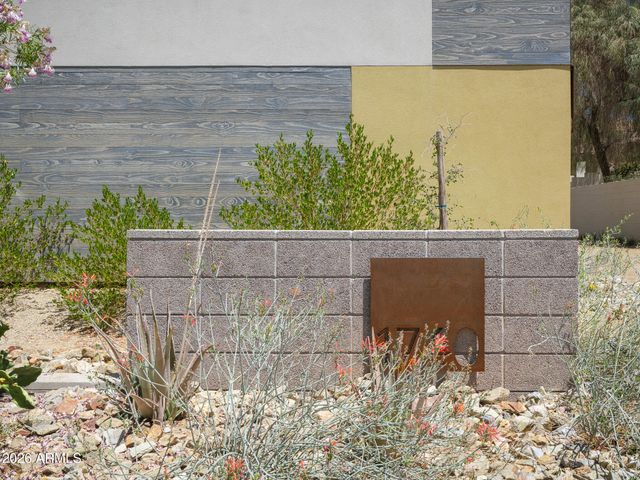 1740 E OCOTILLO Road 1, Phoenix, AZ 85016