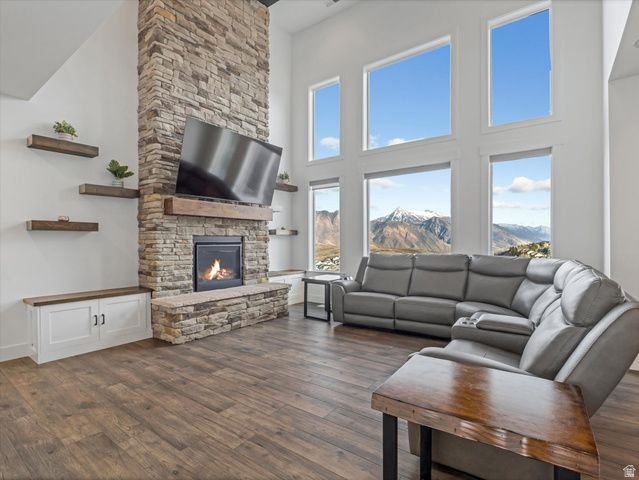 2208 E SNOW BLOSSOM WAY, Draper, UT 84020