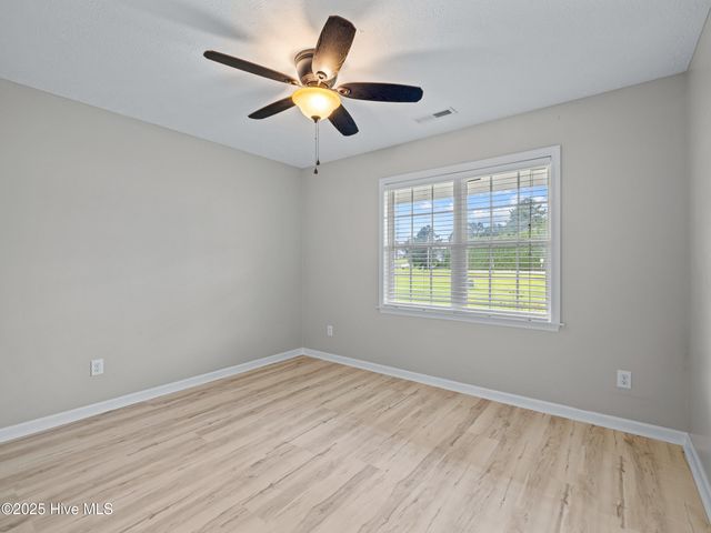 126 Walnut Hills Drive, Richlands, NC 28574