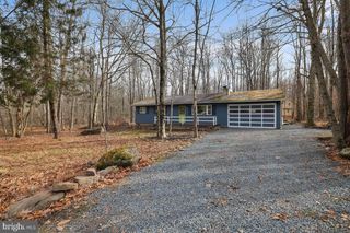 104 WHITE PINE DR, Pocono Lake, PA 18347
