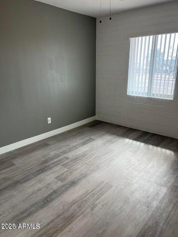 10 E MOUNTAIN VIEW Road, Phoenix, AZ 85020