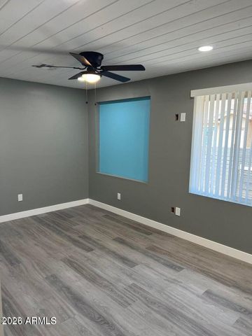 10 E MOUNTAIN VIEW Road, Phoenix, AZ 85020