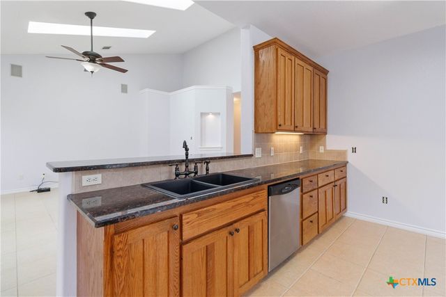208 Firestone Drive, Marble Falls, TX 78654