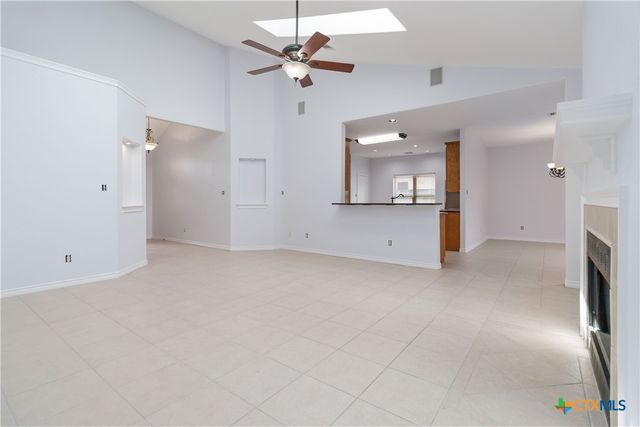 208 Firestone Drive, Marble Falls, TX 78654