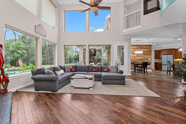 11018 Lake Windcrest, Magnolia, TX 77354