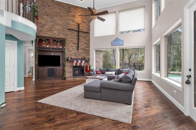 11018 Lake Windcrest, Magnolia, TX 77354