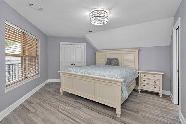 11018 Lake Windcrest, Magnolia, TX 77354