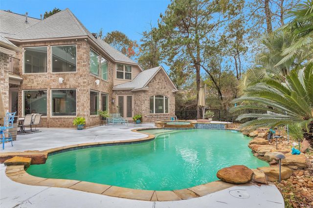 11018 Lake Windcrest, Magnolia, TX 77354