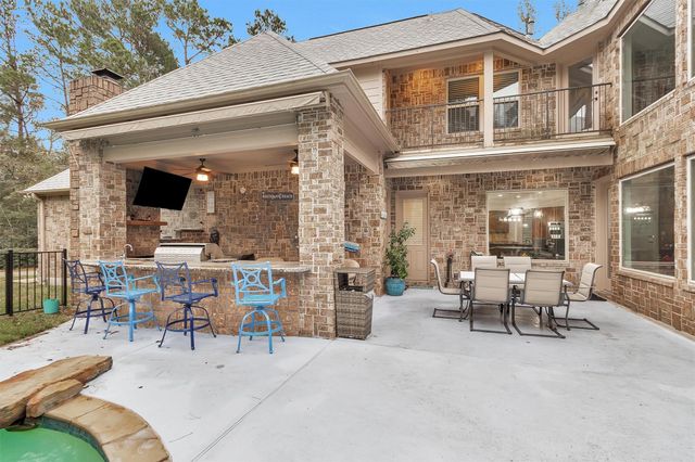 11018 Lake Windcrest, Magnolia, TX 77354