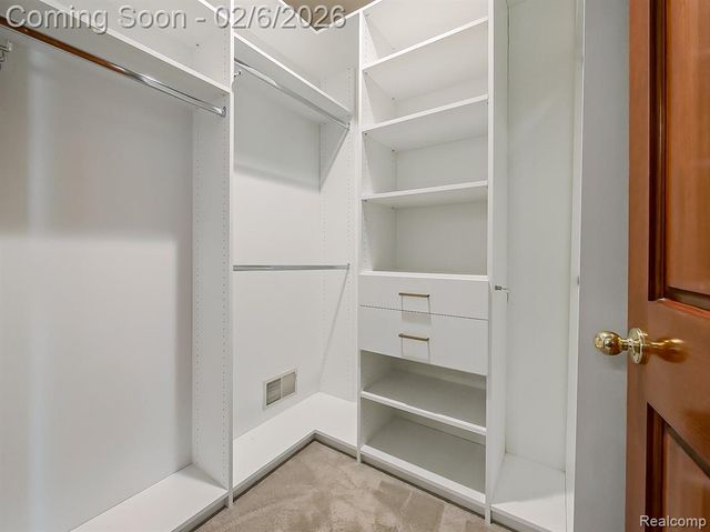 7364 Essex Drive, West Bloomfield, MI 48322