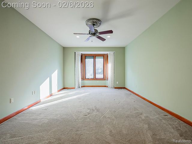 7364 Essex Drive, West Bloomfield, MI 48322