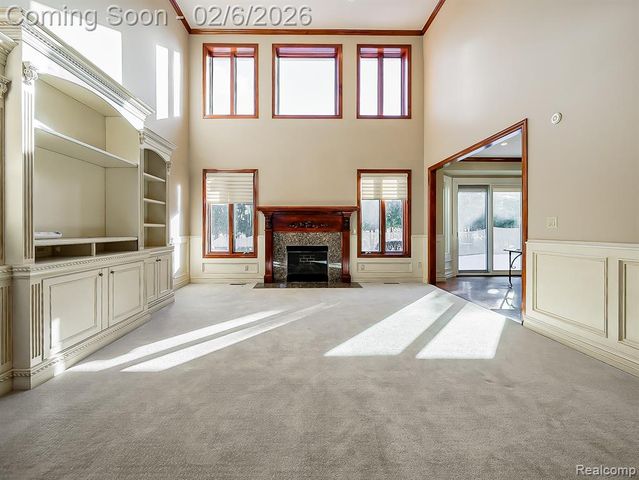 7364 Essex Drive, West Bloomfield, MI 48322