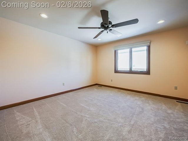 7364 Essex Drive, West Bloomfield, MI 48322