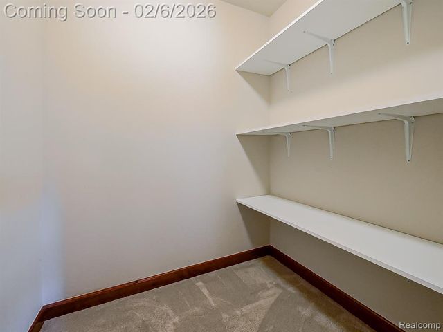 7364 Essex Drive, West Bloomfield, MI 48322