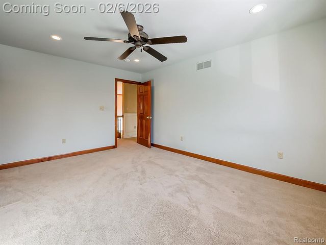 7364 Essex Drive, West Bloomfield, MI 48322