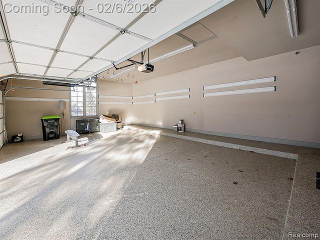 7364 Essex Drive, West Bloomfield, MI 48322