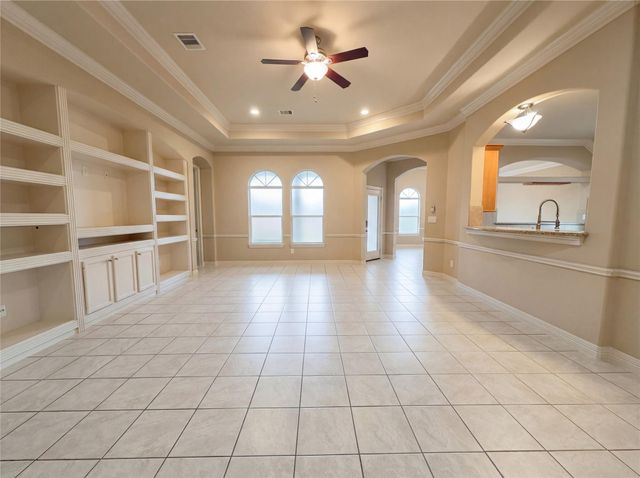 32914 Westwood Square East Drive, Magnolia, TX 77354