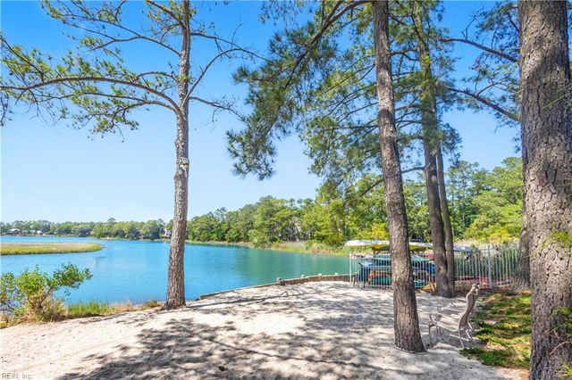 2620 Cove Point PL, Virginia Beach, VA 23454