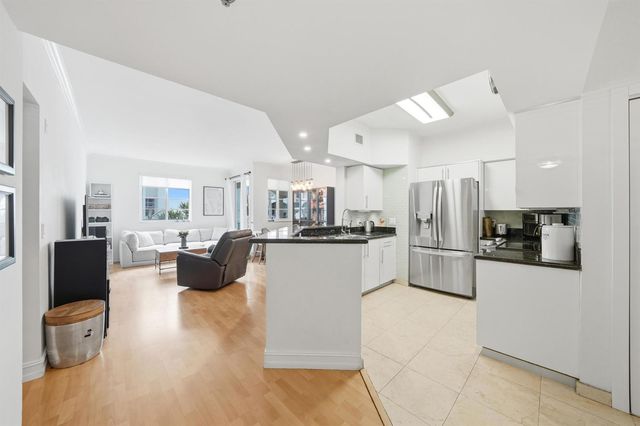 3145 NE 184th Street 5205, Aventura, FL 33160