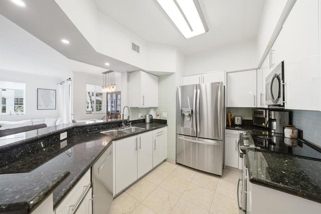 3145 NE 184th Street 5205, Aventura, FL 33160