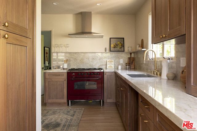 2420 Catherine Road, Altadena, CA 91001