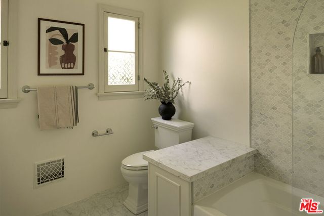 2420 Catherine Road, Altadena, CA 91001