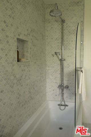 2420 Catherine Road, Altadena, CA 91001