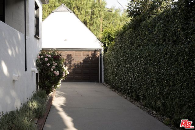 2420 Catherine Road, Altadena, CA 91001