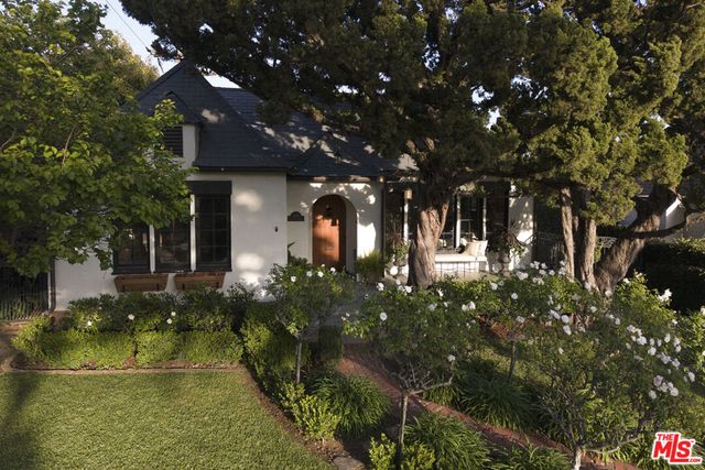 2420 Catherine Road, Altadena, CA 91001