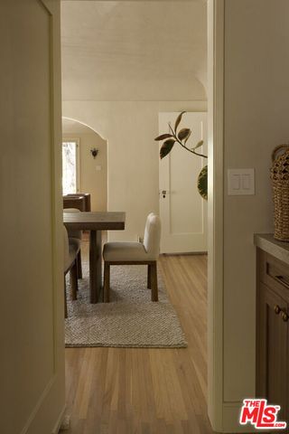 2420 Catherine Road, Altadena, CA 91001