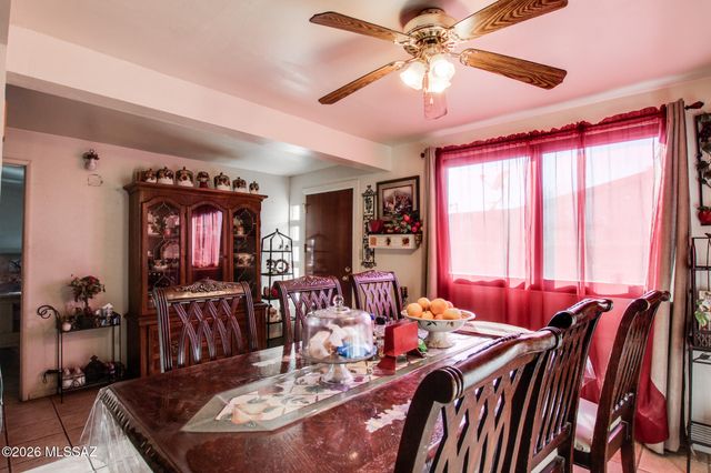 225 W Calle Margarita, Tucson, AZ 85706