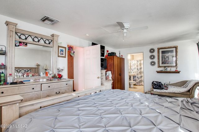 225 W Calle Margarita, Tucson, AZ 85706