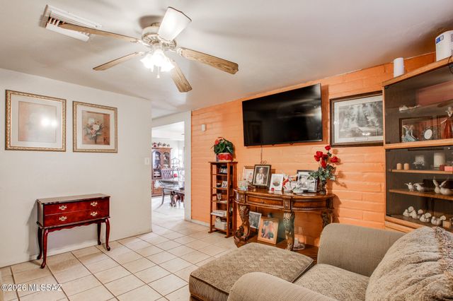 225 W Calle Margarita, Tucson, AZ 85706