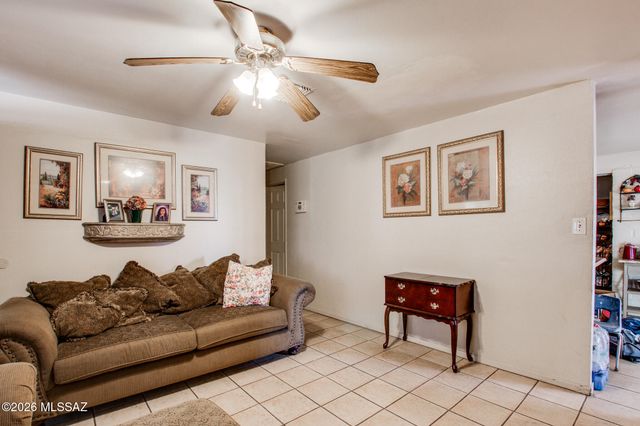 225 W Calle Margarita, Tucson, AZ 85706