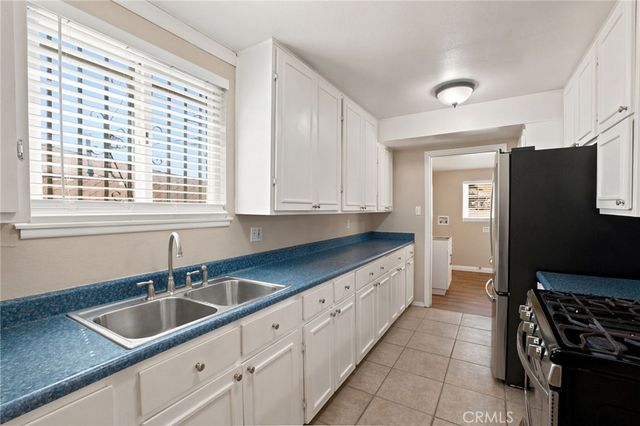 650 E Mountain View, Barstow, CA 92311