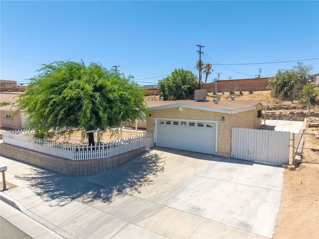 650 E Mountain View, Barstow, CA 92311