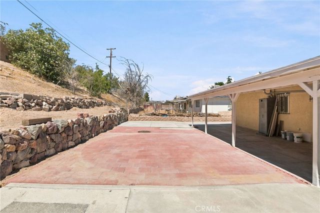 650 E Mountain View, Barstow, CA 92311