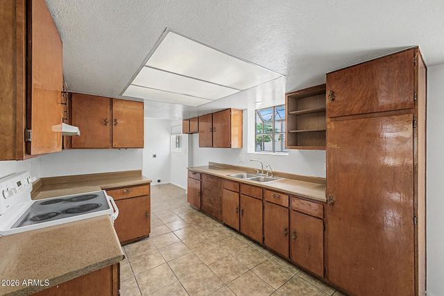 4720 W MONTEROSA Street, Phoenix, AZ 85031