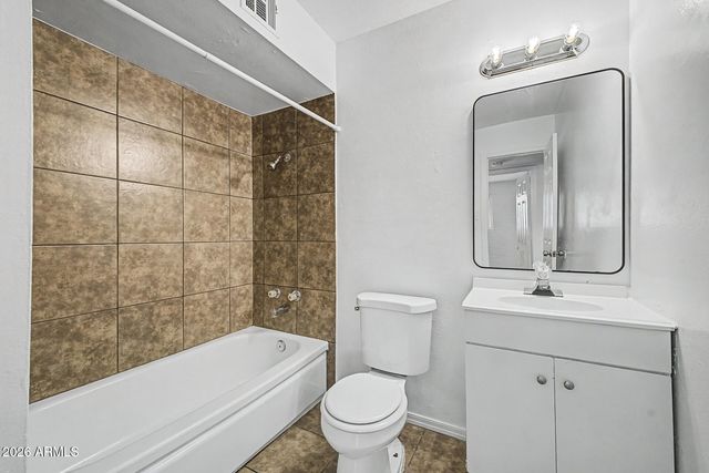 4720 W MONTEROSA Street, Phoenix, AZ 85031