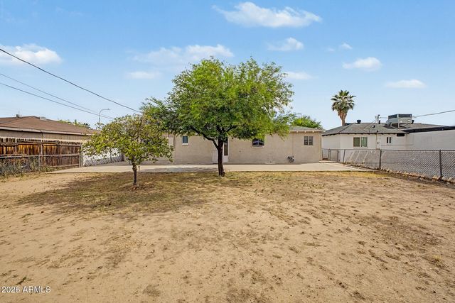 4720 W MONTEROSA Street, Phoenix, AZ 85031