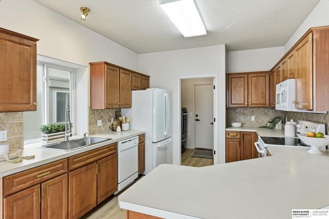 15127 Tibbles Street, Omaha, NE 68116