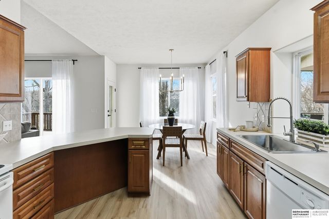 15127 Tibbles Street, Omaha, NE 68116