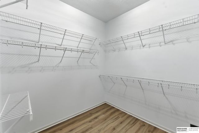 15127 Tibbles Street, Omaha, NE 68116