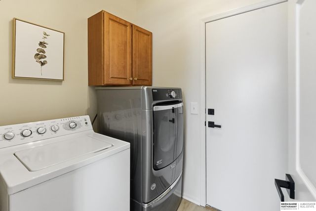 15127 Tibbles Street, Omaha, NE 68116