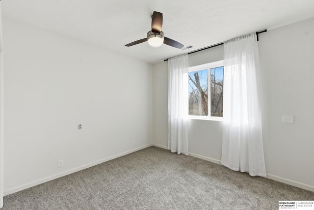 15127 Tibbles Street, Omaha, NE 68116