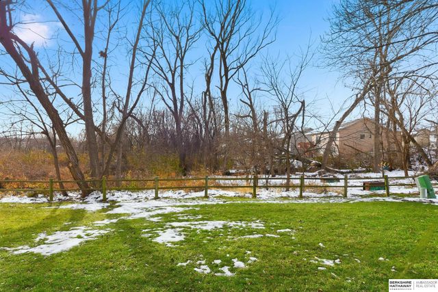 15127 Tibbles Street, Omaha, NE 68116