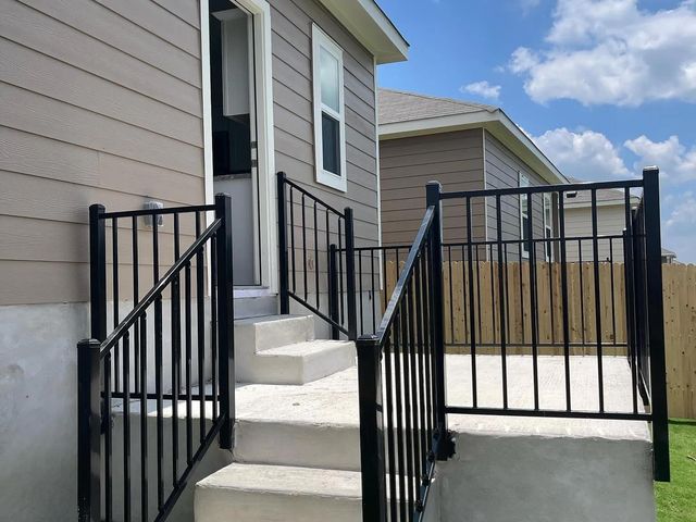 627 Alterra WAY, Maxwell, TX 78656