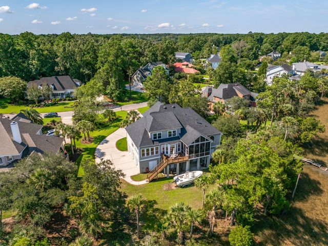 2384 Darts Cove Way, Mount Pleasant, SC 29466