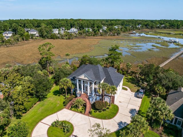 2384 Darts Cove Way, Mount Pleasant, SC 29466